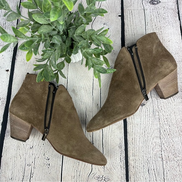 Aquatalia Famous Suede Ankle Boots Block Heel Booties Brown Sz 10 - Picture 9 of 16
